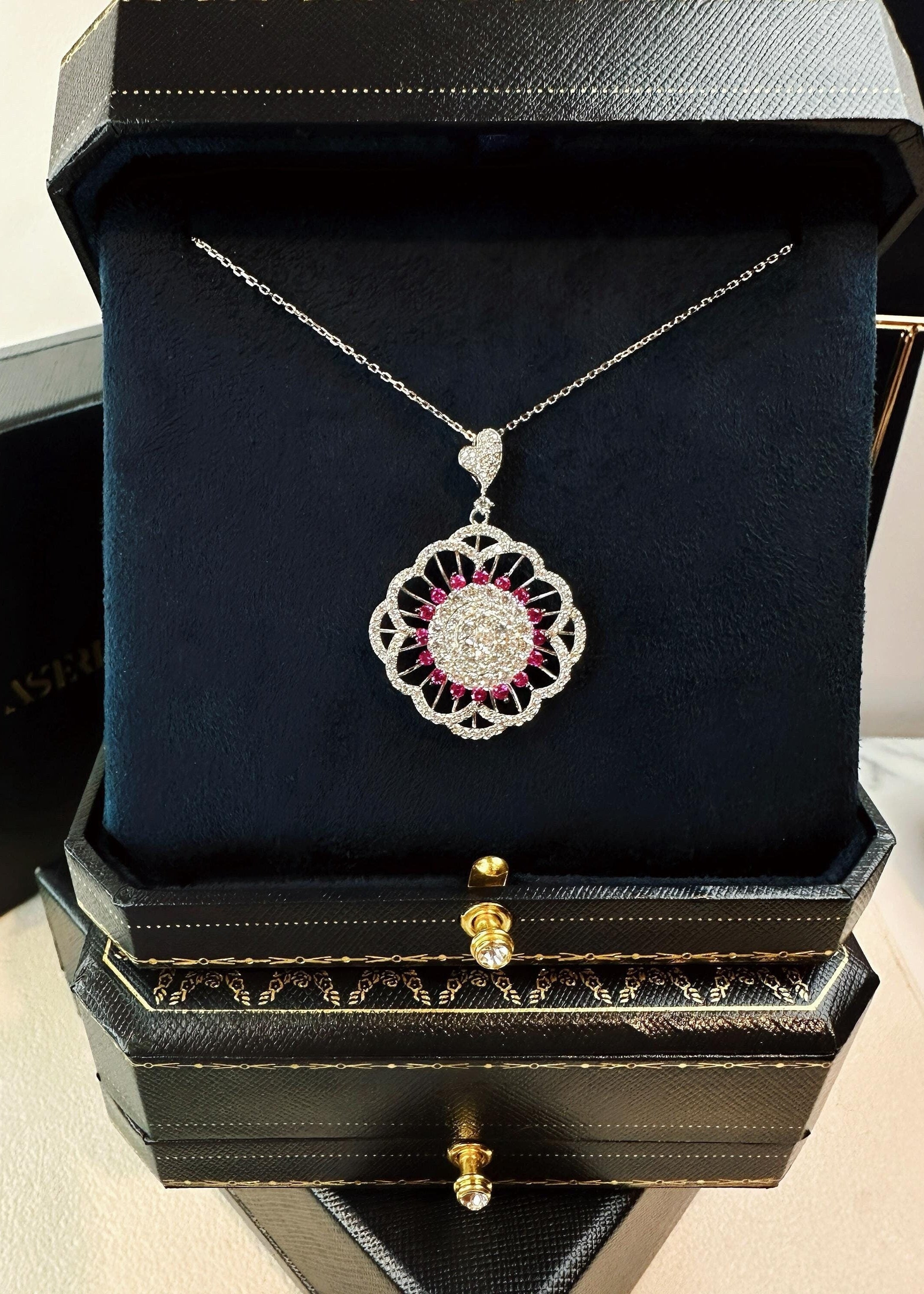 Floral Pendant Necklace