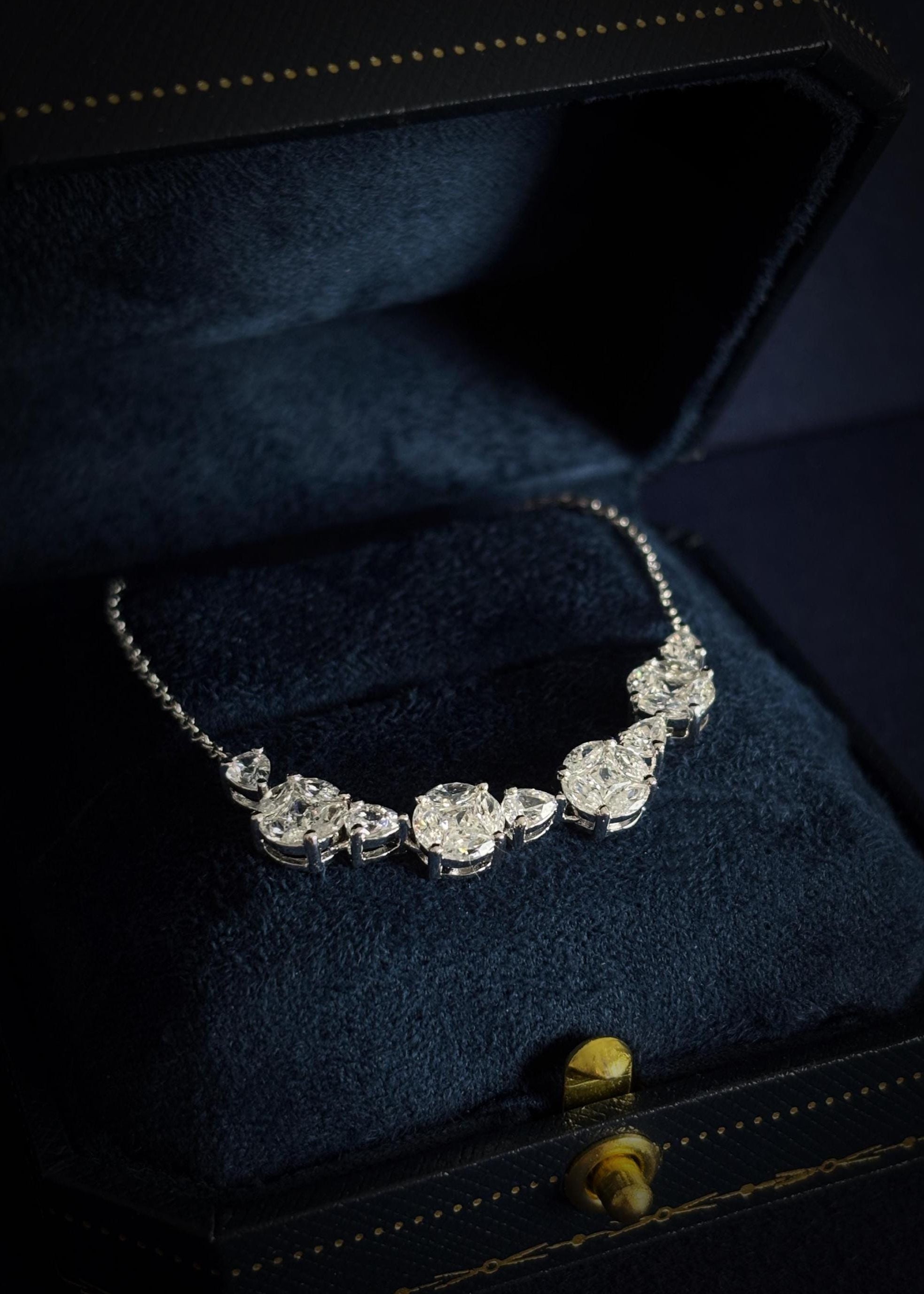 Graduated Glow Bracelet