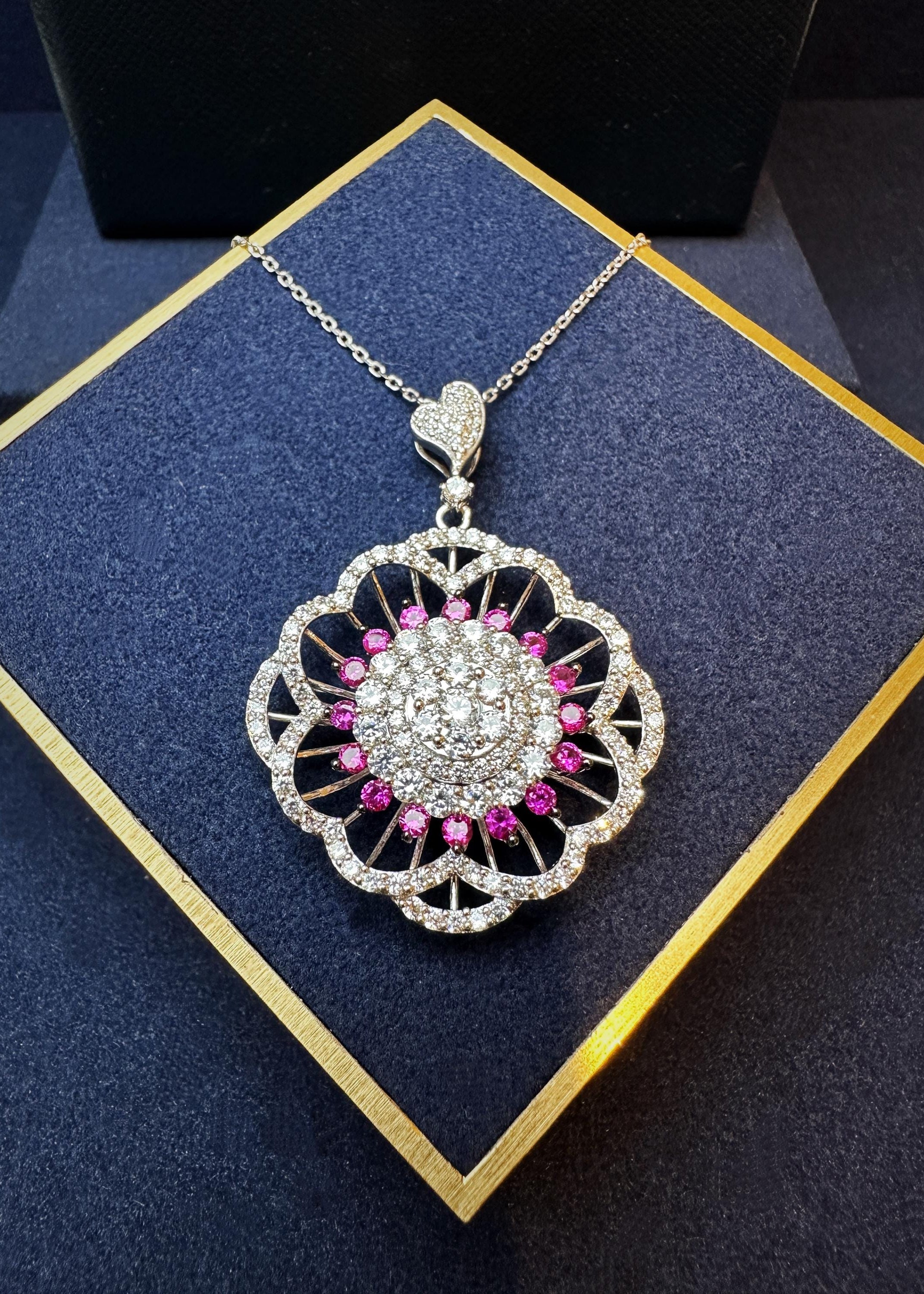 Floral Pendant Necklace