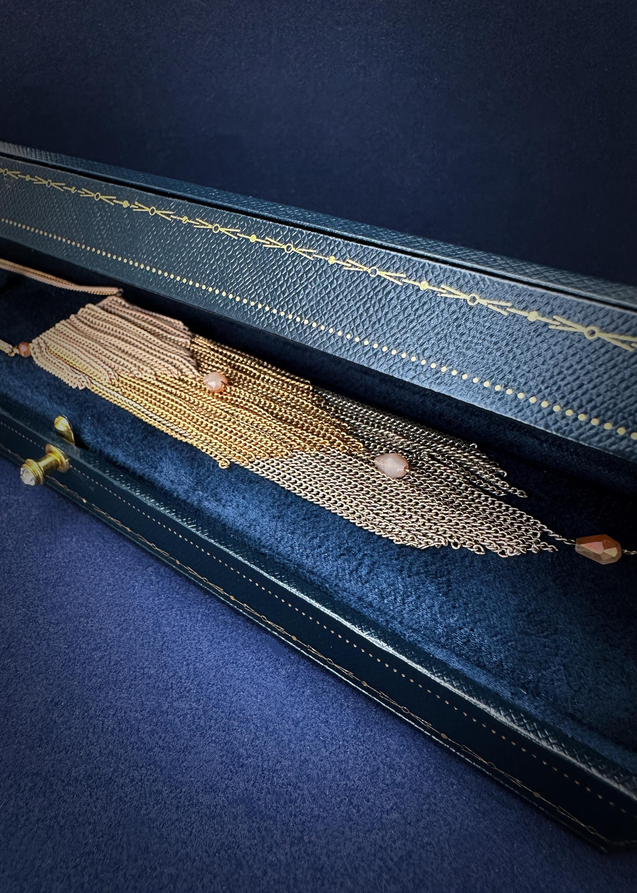 Geometric Fringe Pendant Necklace