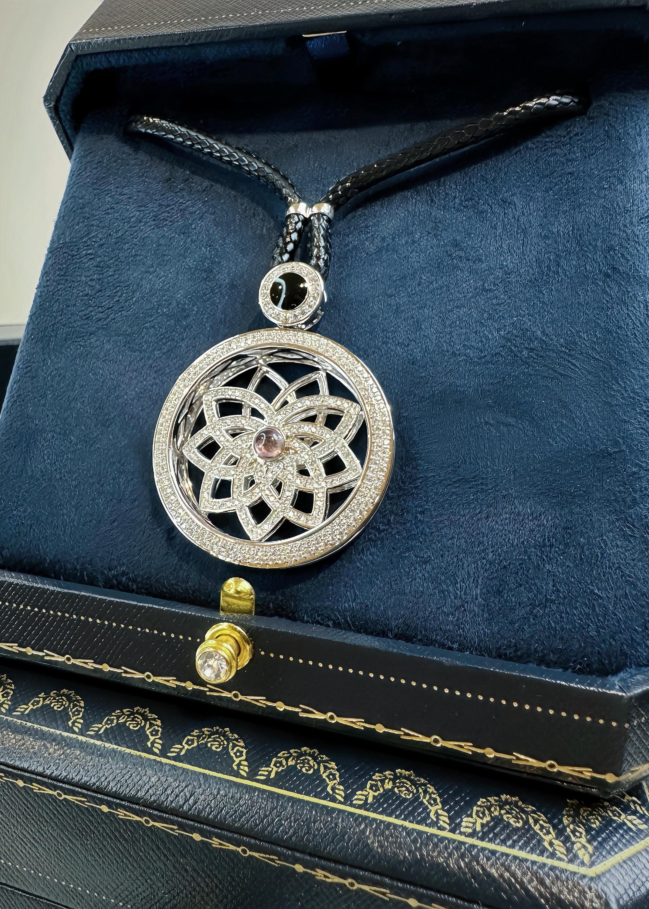 Spinning Mandala Necklace