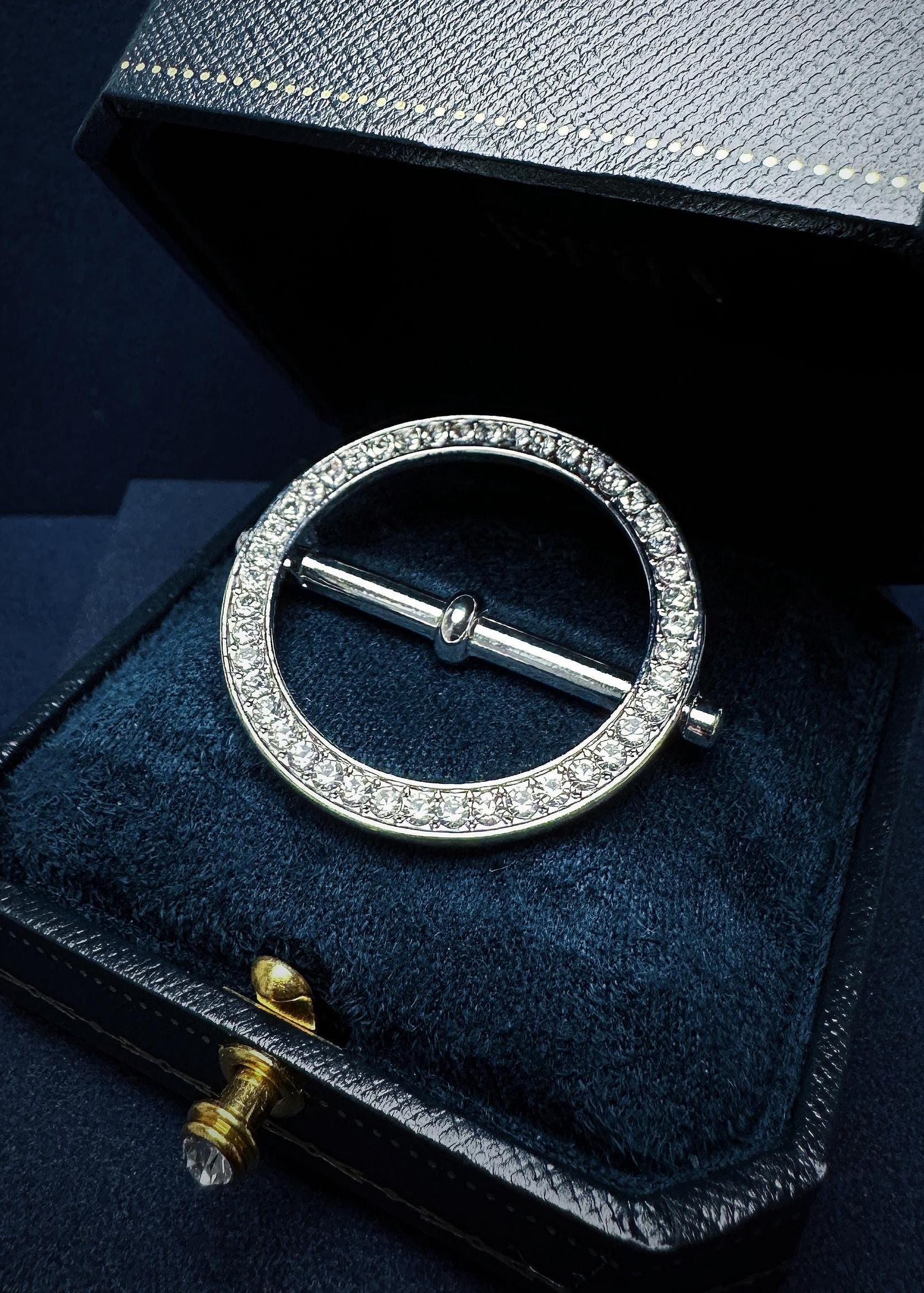 Circular Pave Scarf Ring