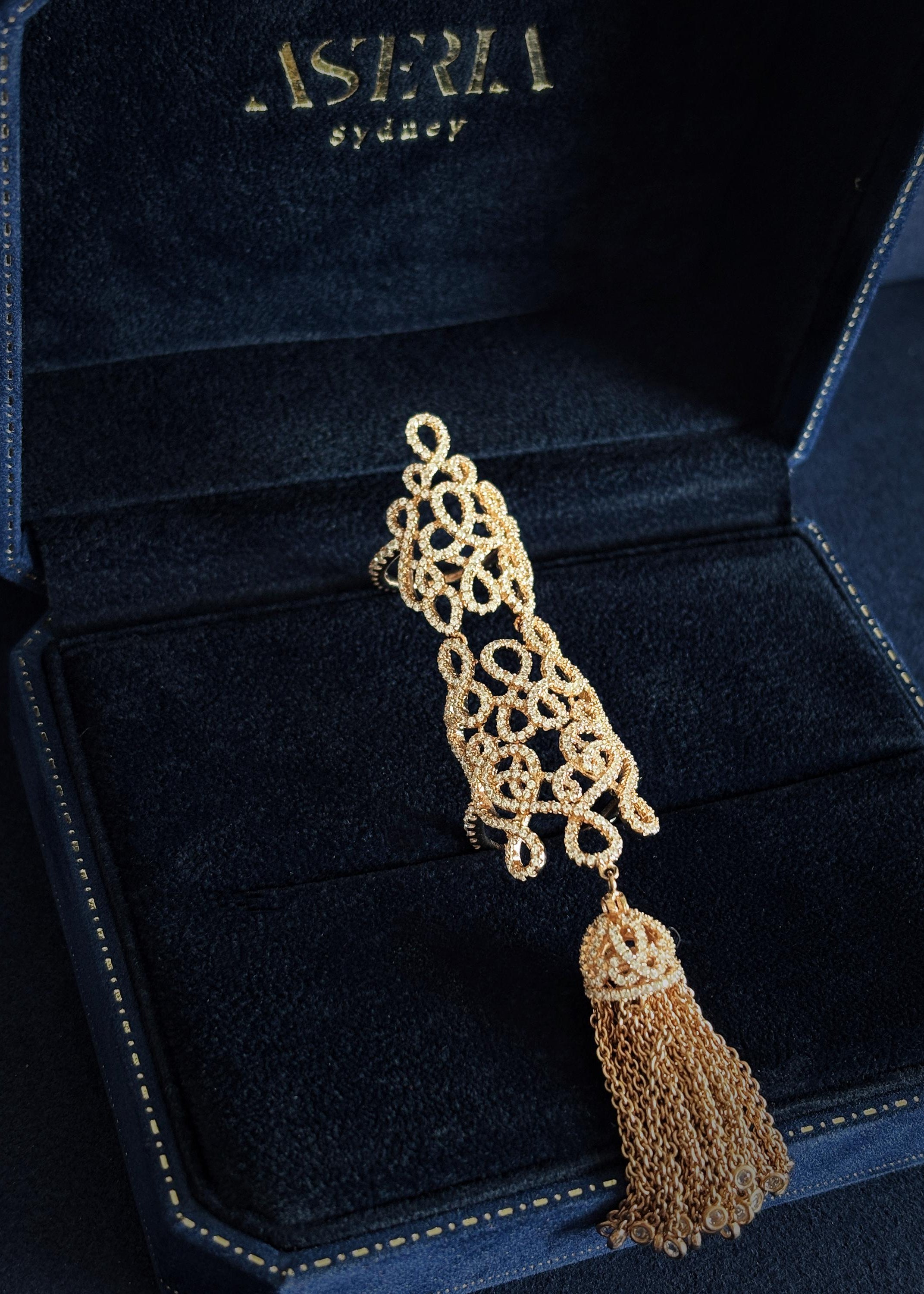 Filigree Tassel Full-Finger Ring