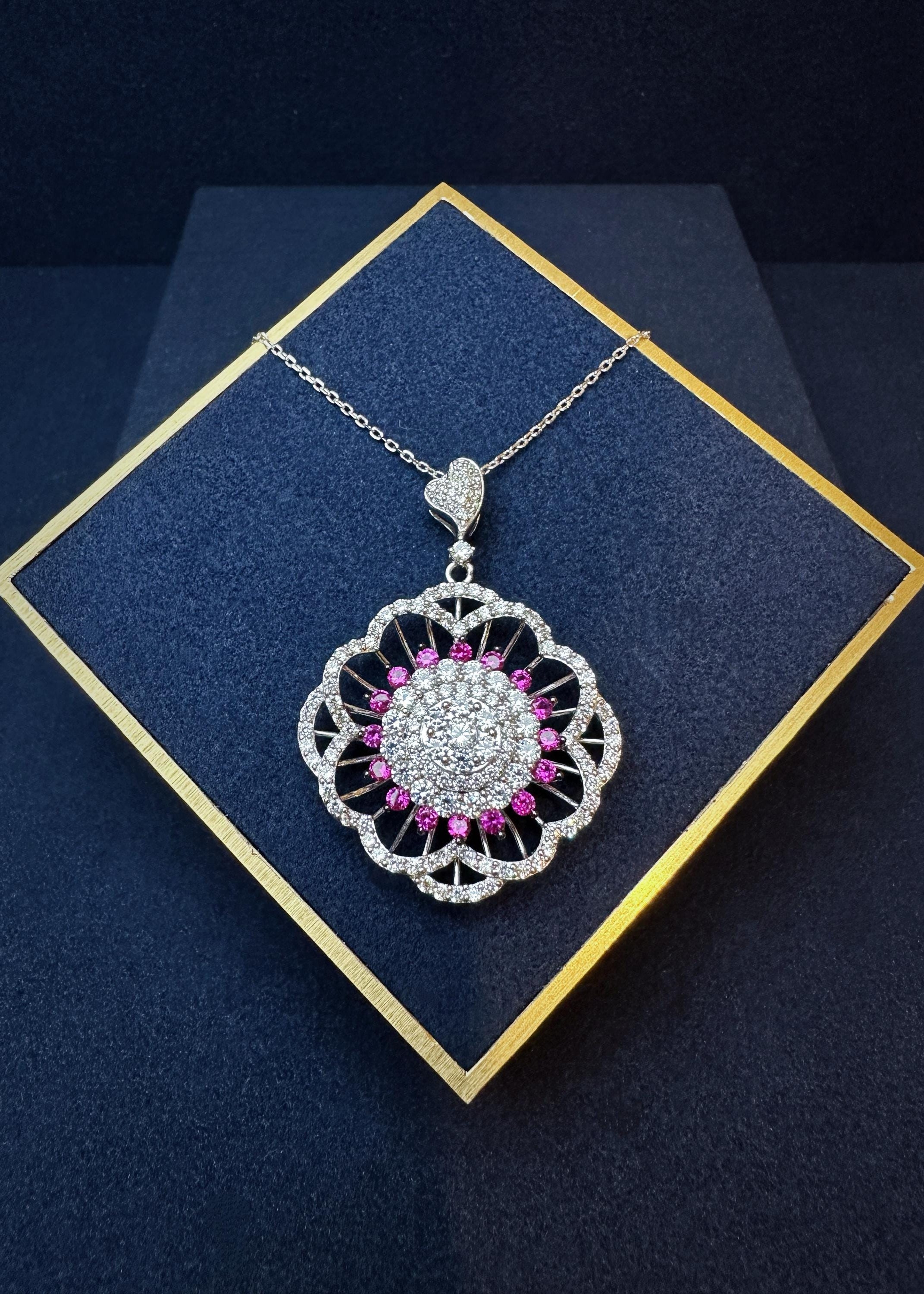 Floral Pendant Necklace