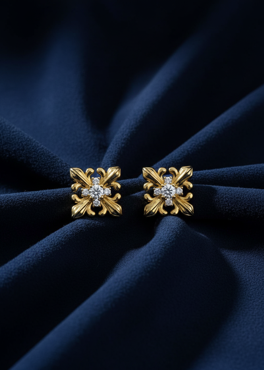Fleur Crest Stud Earrings