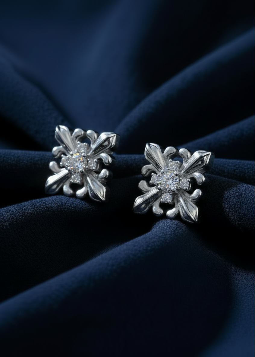 Fleur Crest Stud Earrings
