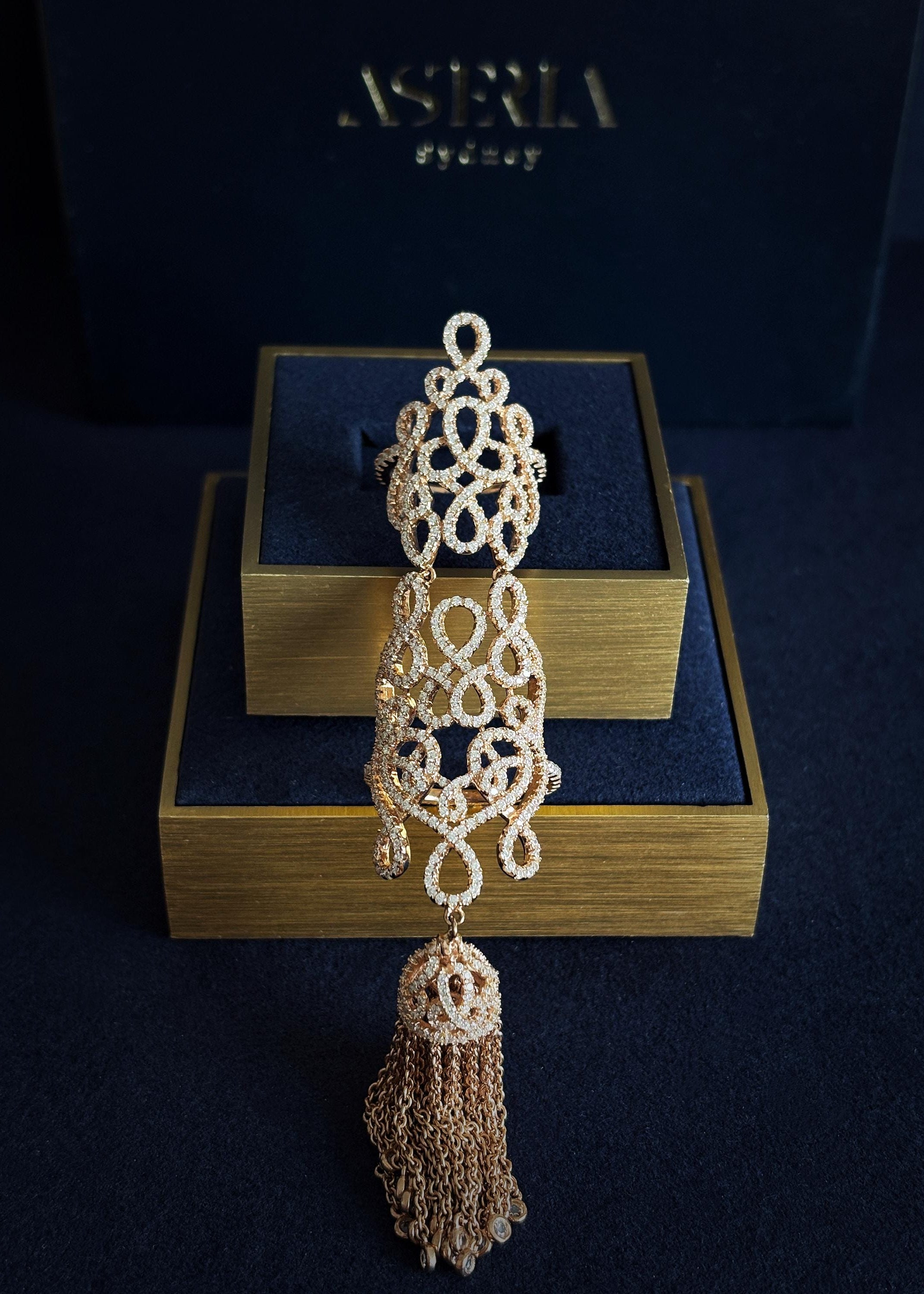 Filigree Tassel Full-Finger Ring