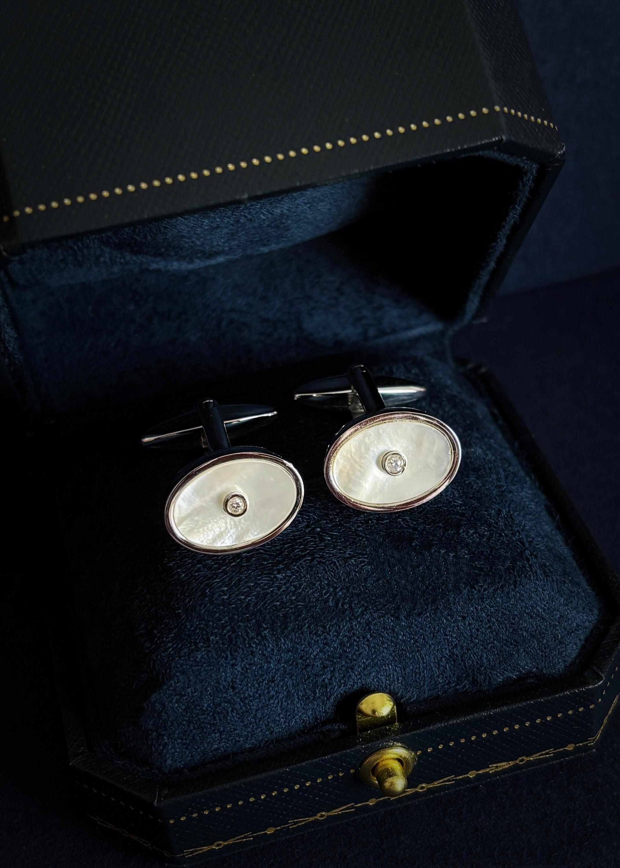 Mother-of-Pearl Oval Cufflinks