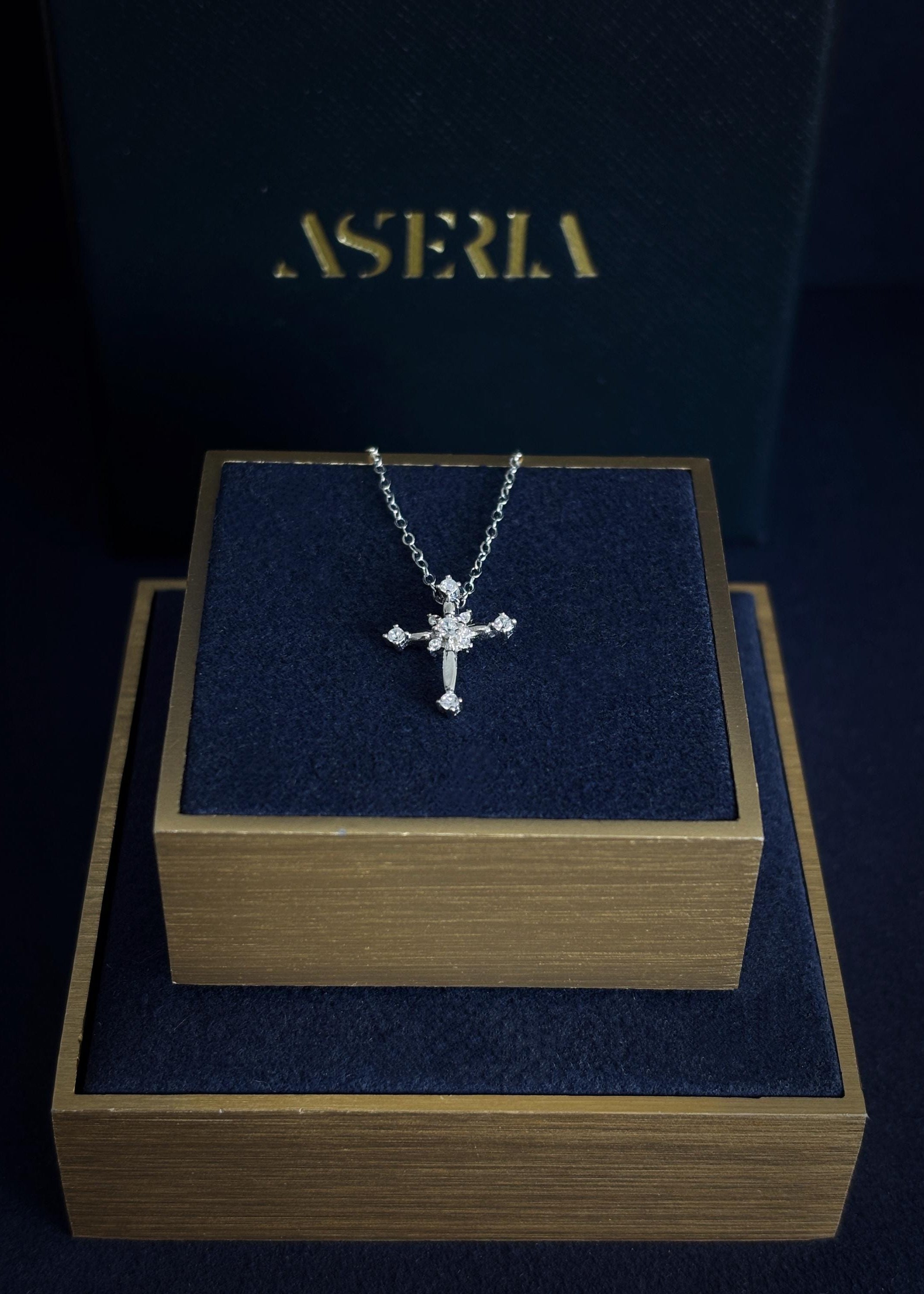 Dainty Cross Pendant Necklace