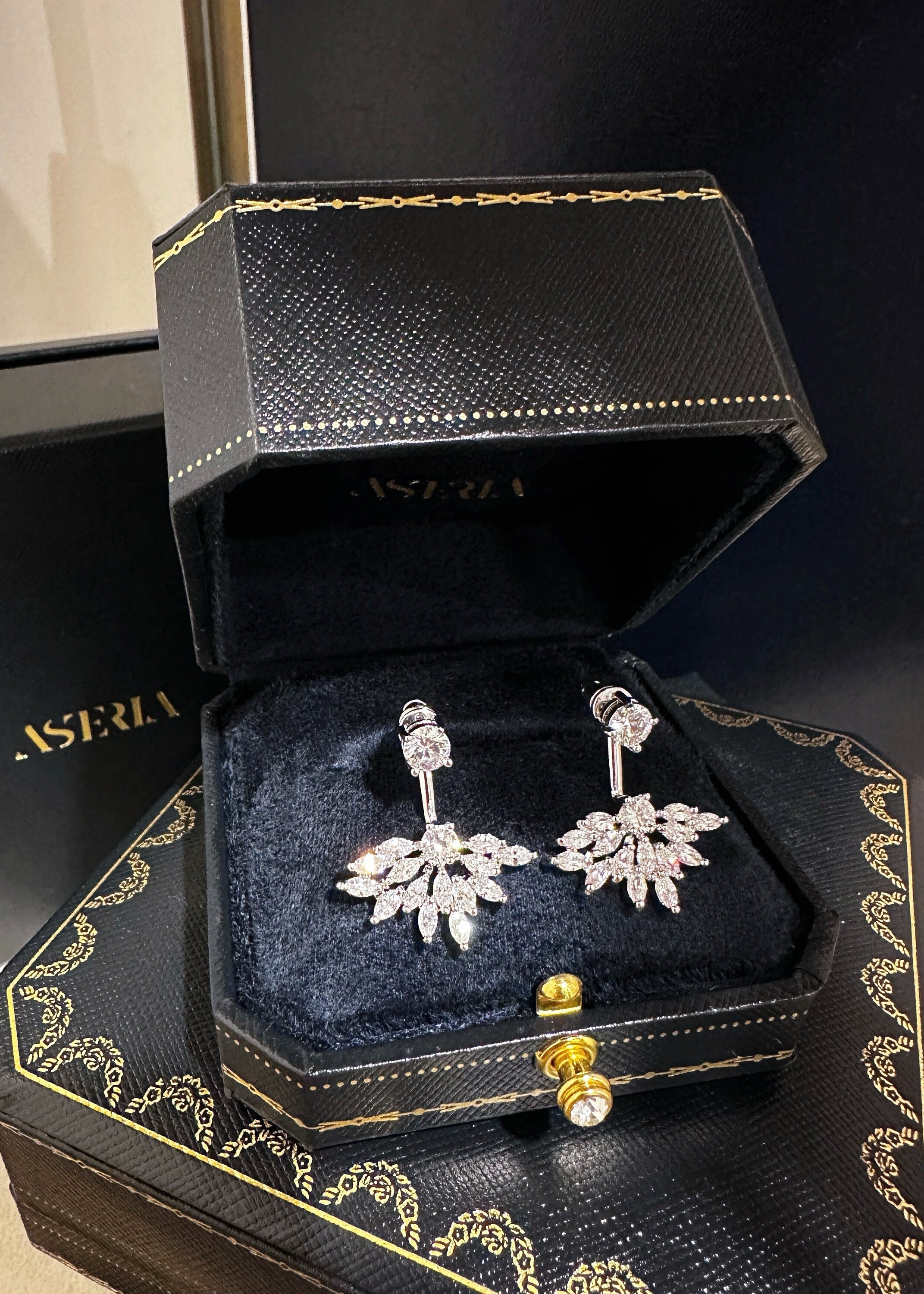 Leaf Drop Ear Jacket Earrings