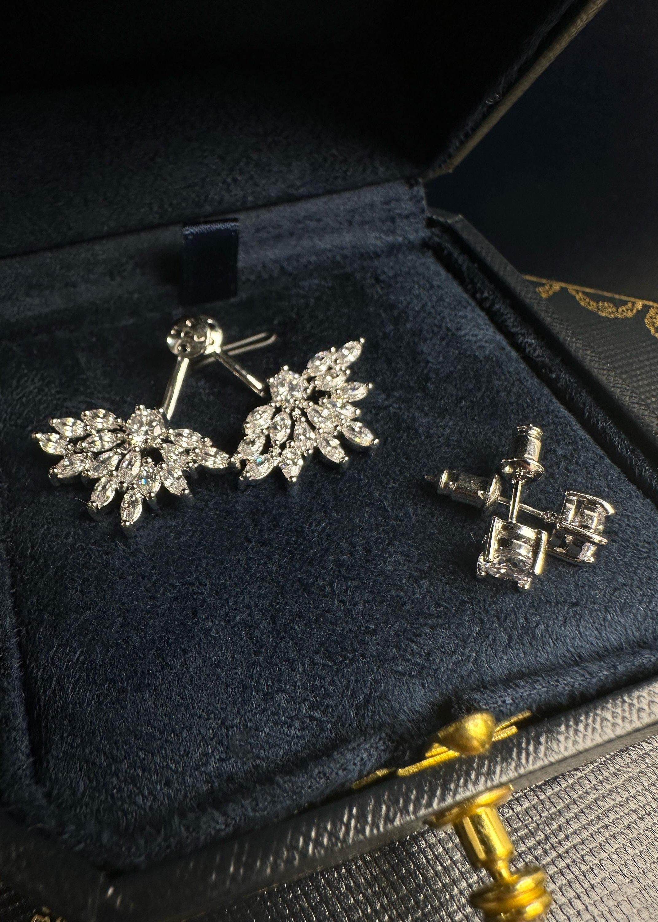 Leaf Drop Ear Jacket Earrings