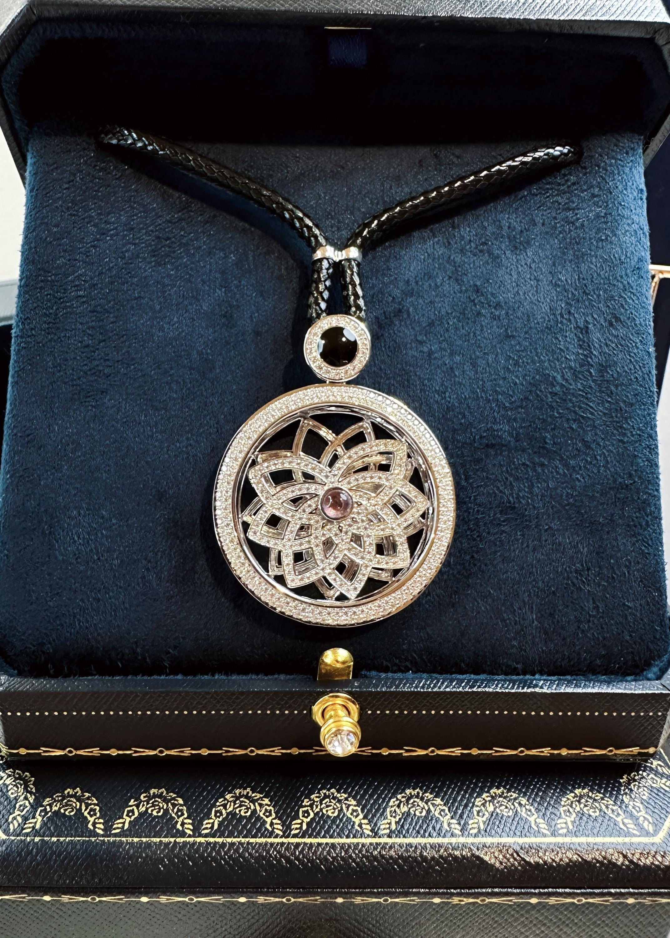 Spinning Mandala Necklace