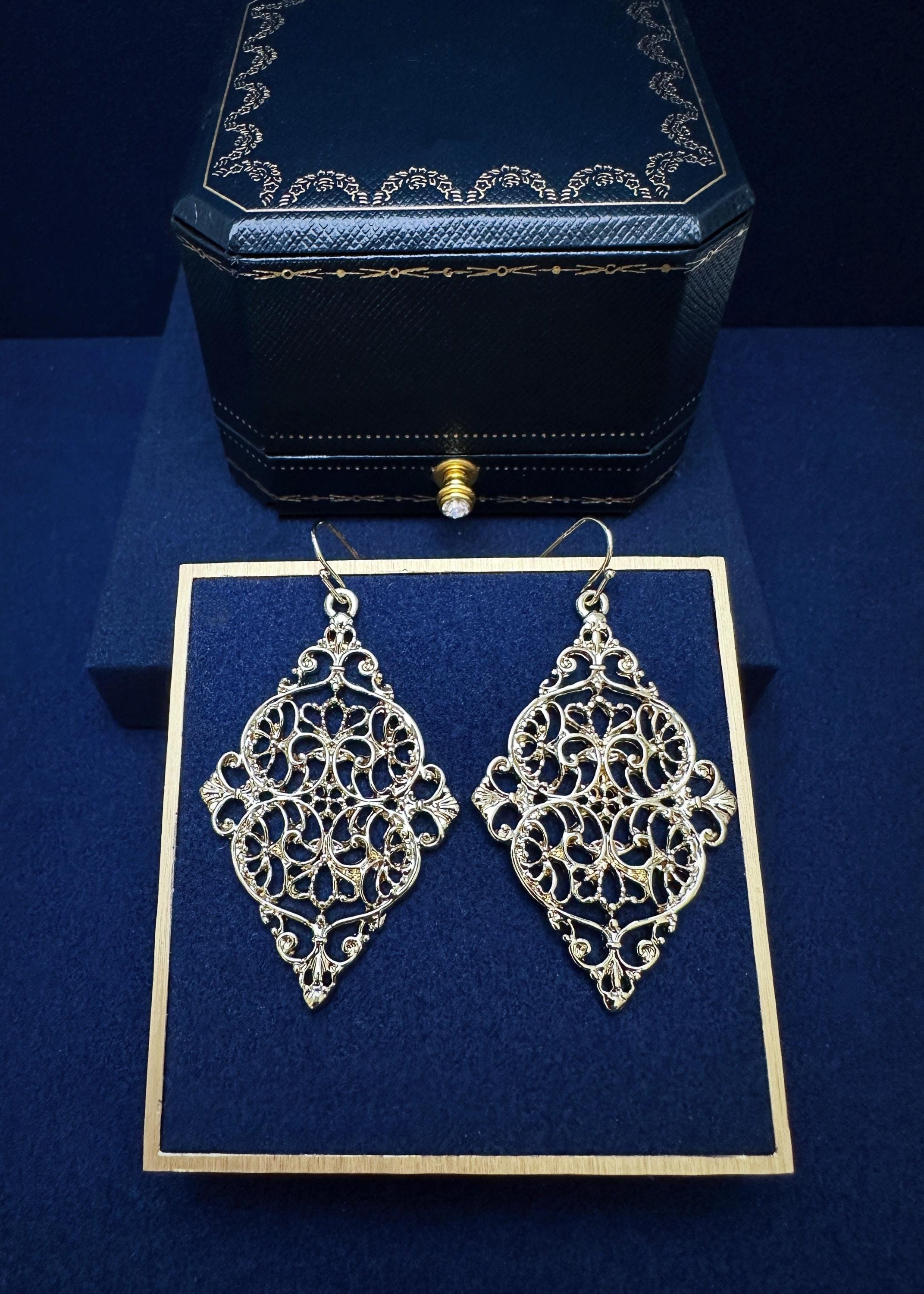 Moroccan Filigree Drops